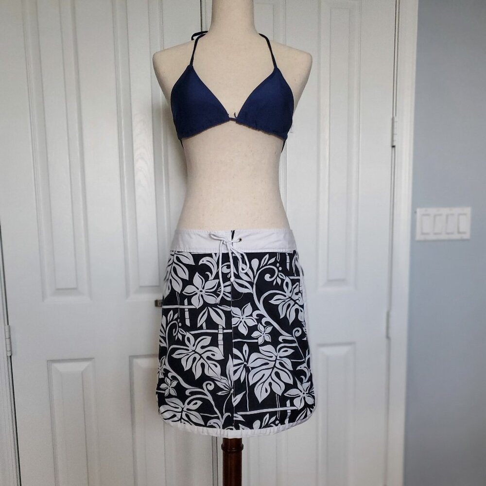 Navy Triangle Bathing Suite Top Swim Suite  - Juniors M
